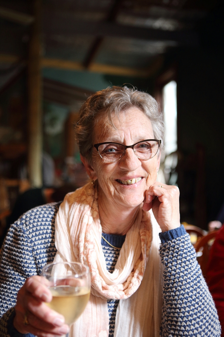 Kerry - XYL of Jack VK6KDX