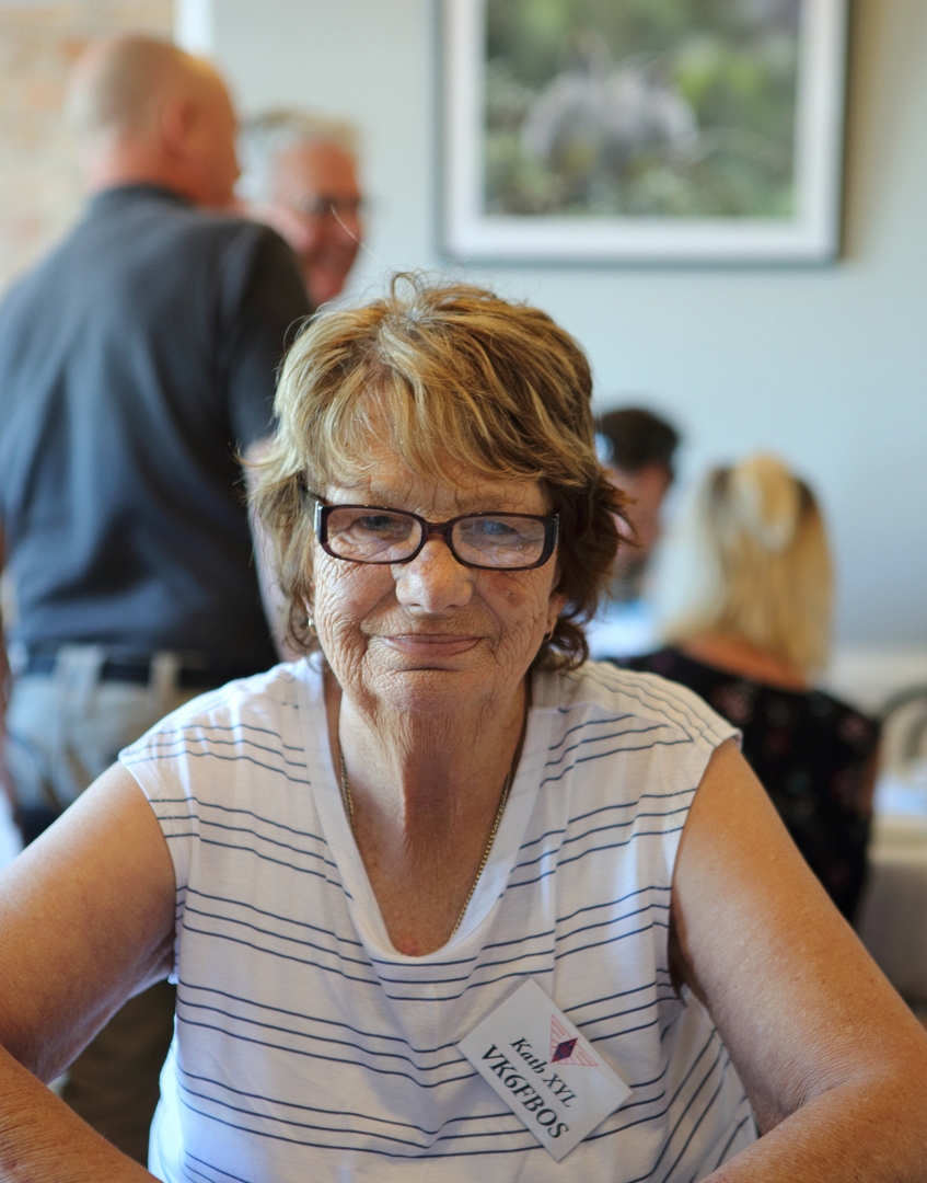 VK6FBOS - XYL   -   Kathy